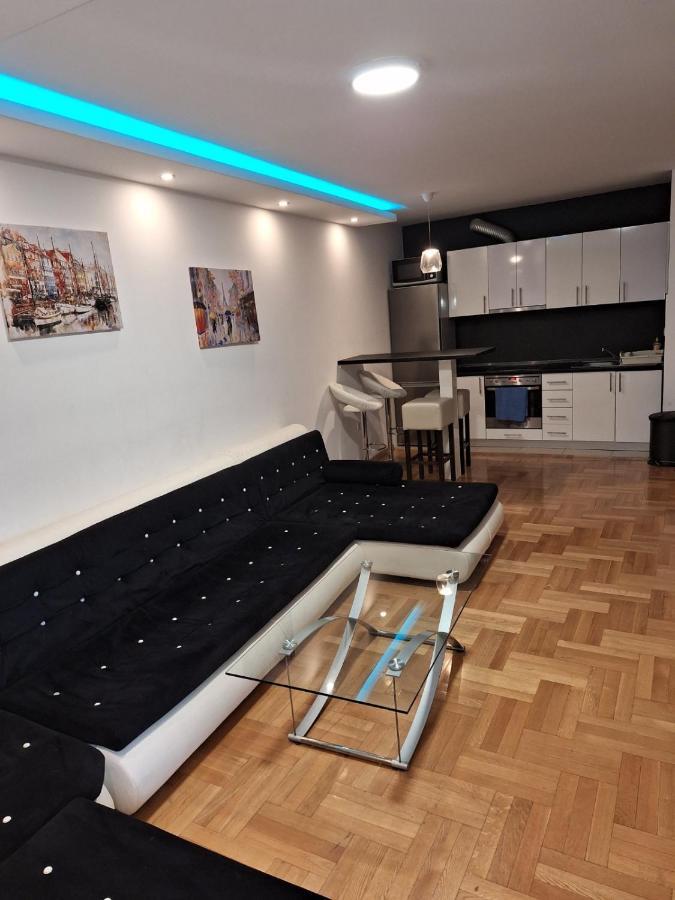 Luks Apartment บันยาลูกา ภายนอก รูปภาพ