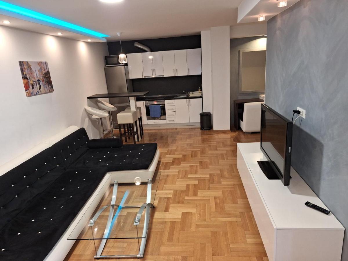 Luks Apartment บันยาลูกา ภายนอก รูปภาพ