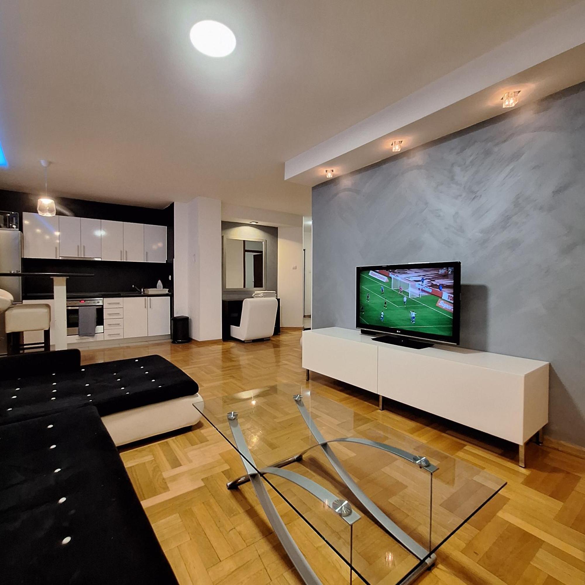 Luks Apartment บันยาลูกา ภายนอก รูปภาพ