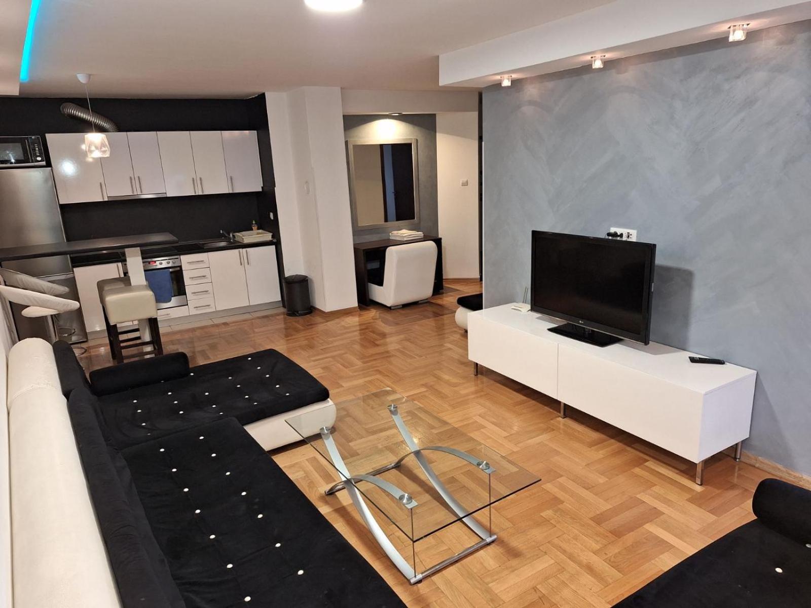Luks Apartment บันยาลูกา ภายนอก รูปภาพ