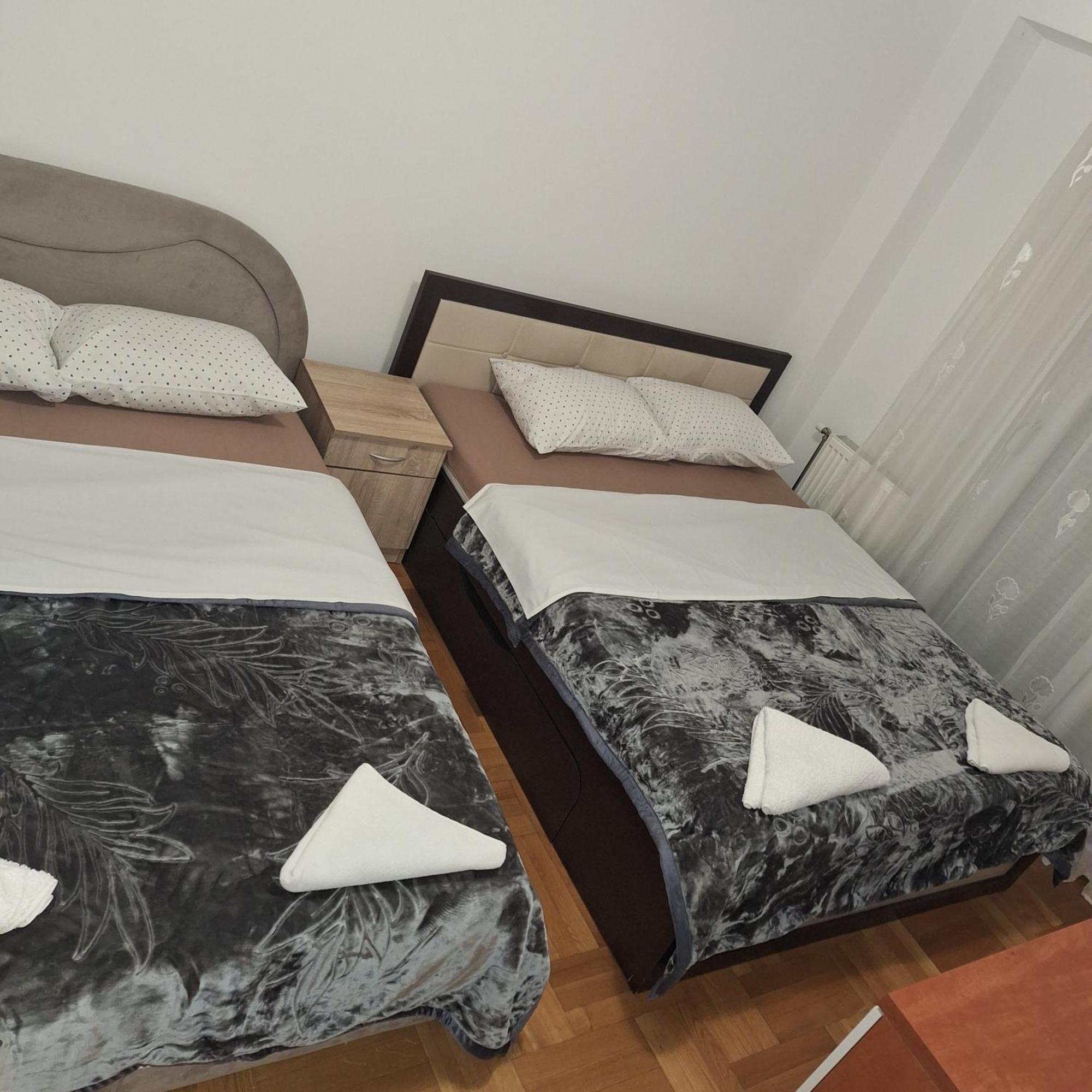 Luks Apartment บันยาลูกา ภายนอก รูปภาพ