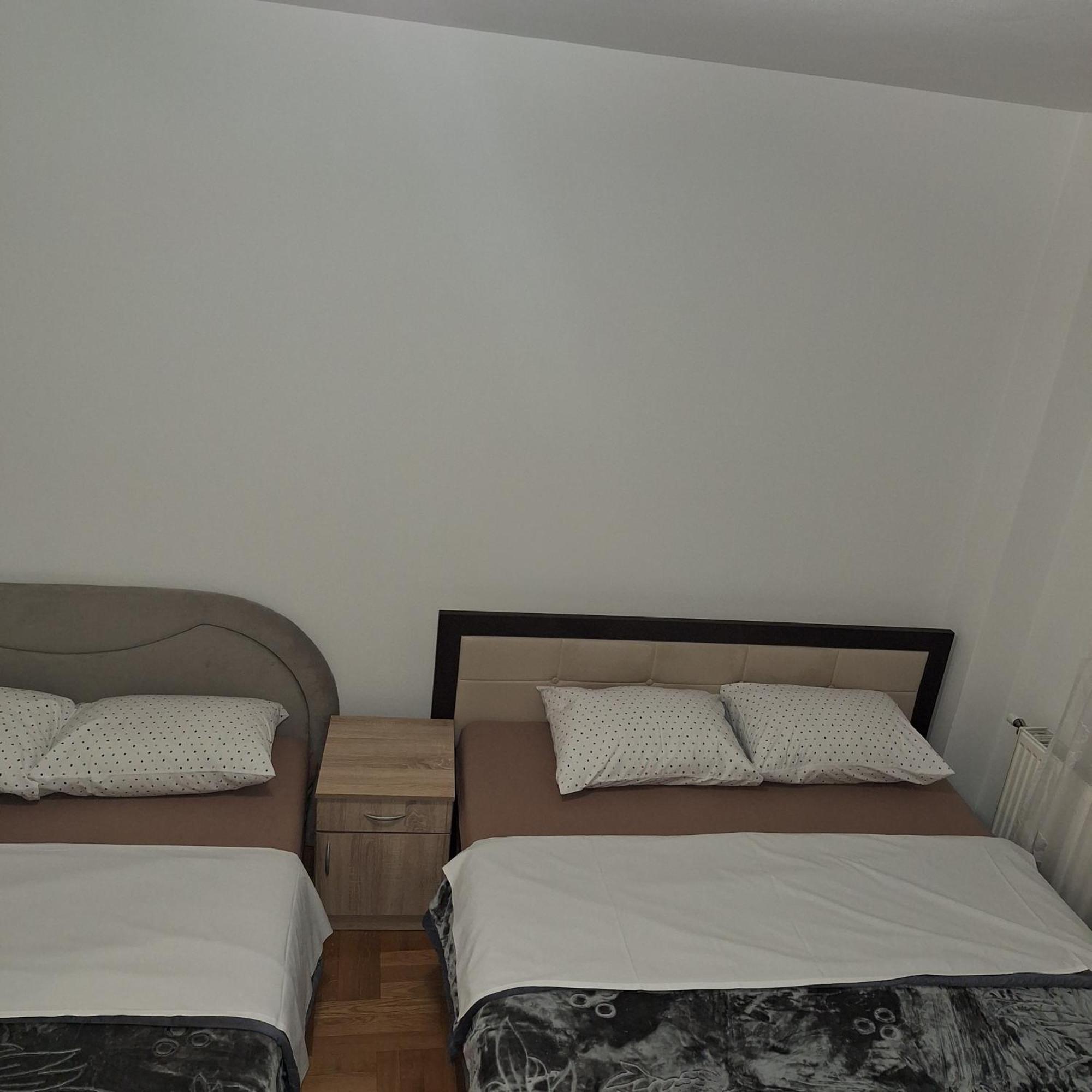 Luks Apartment บันยาลูกา ภายนอก รูปภาพ