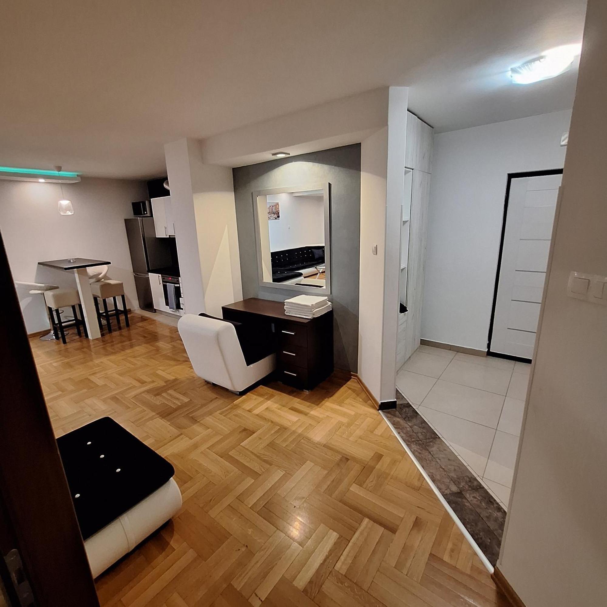 Luks Apartment บันยาลูกา ภายนอก รูปภาพ