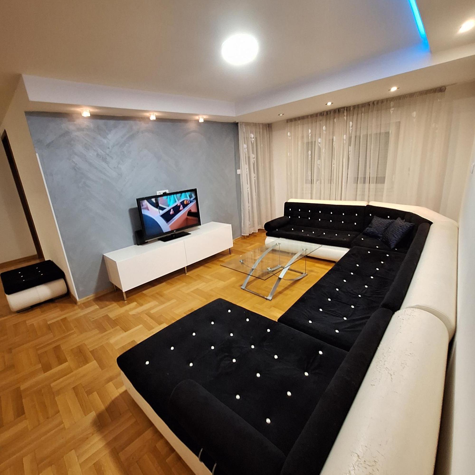 Luks Apartment บันยาลูกา ภายนอก รูปภาพ