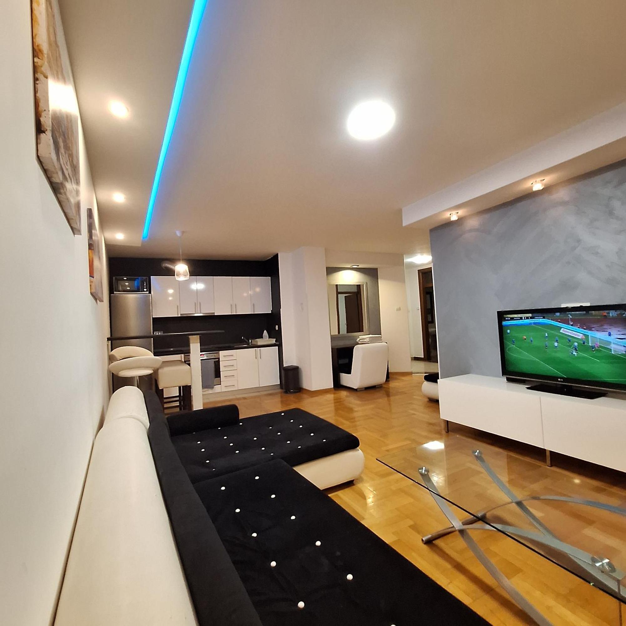 Luks Apartment บันยาลูกา ภายนอก รูปภาพ