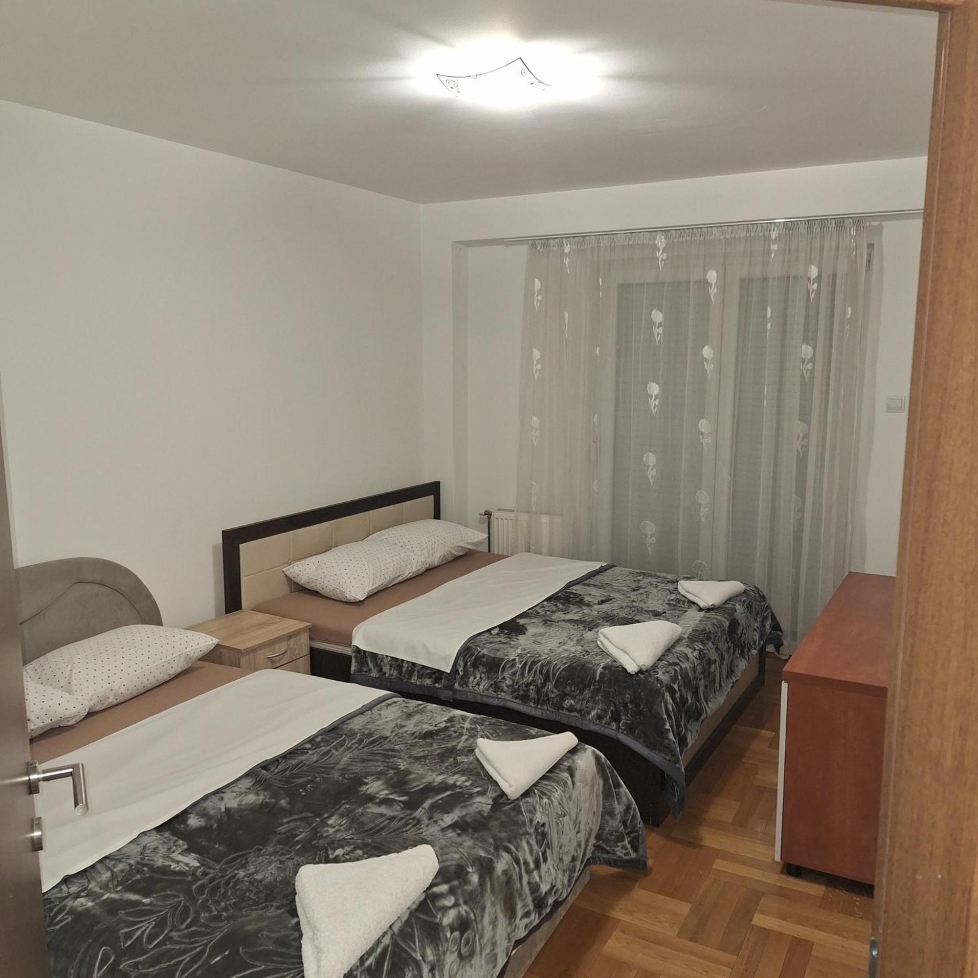 Luks Apartment บันยาลูกา ภายนอก รูปภาพ