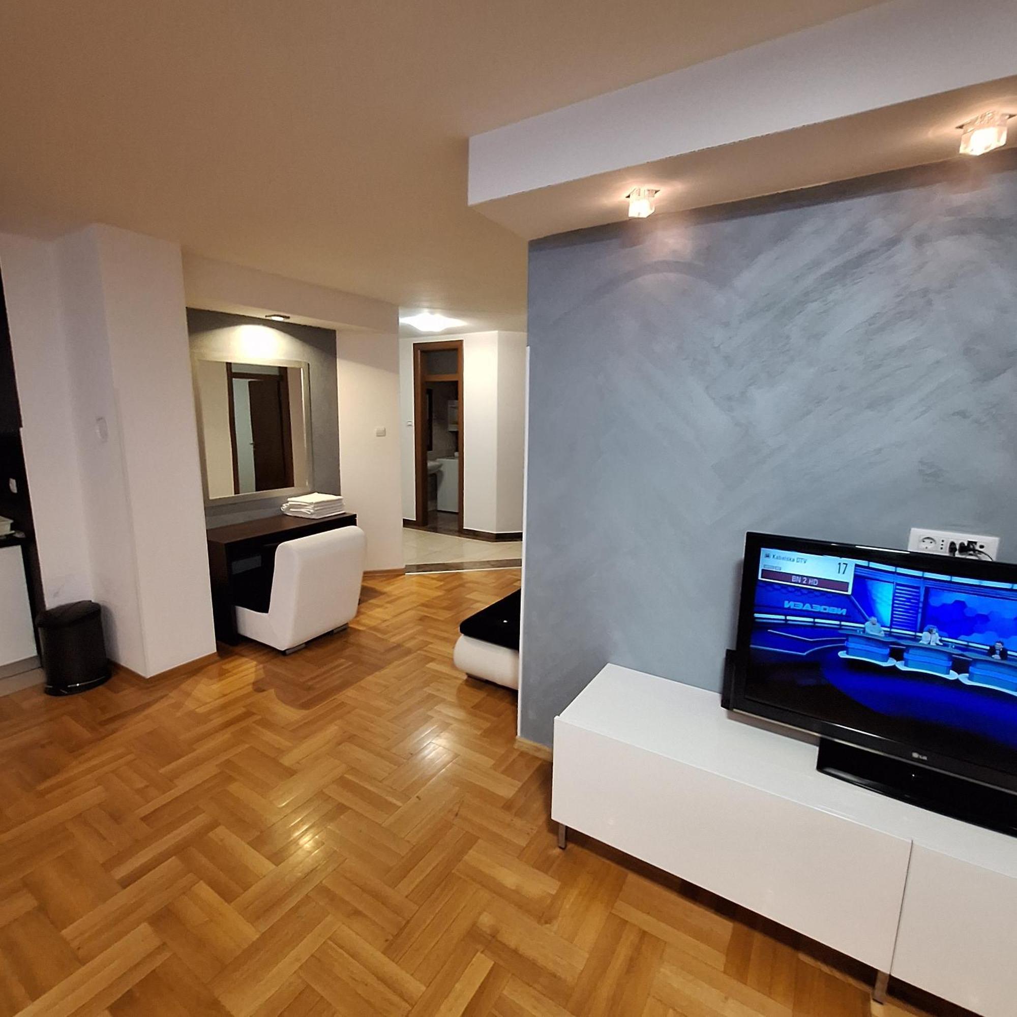 Luks Apartment บันยาลูกา ภายนอก รูปภาพ