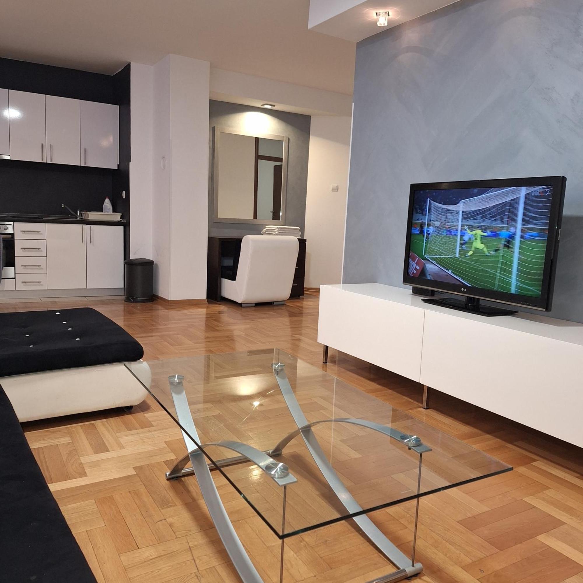 Luks Apartment บันยาลูกา ภายนอก รูปภาพ